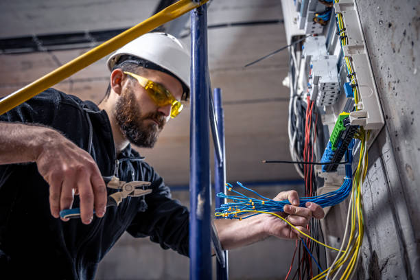 Best Best Electricians Near Me  in Lake Hallie, WI